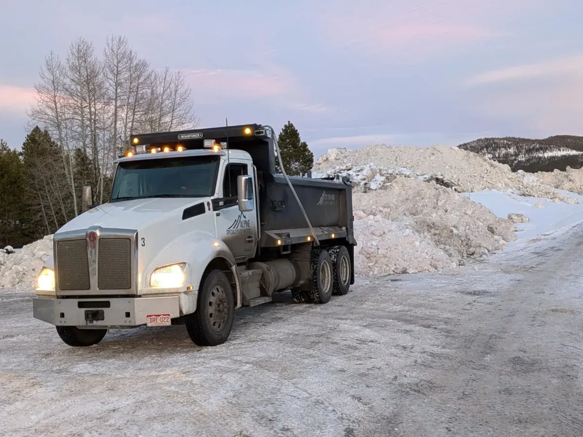 2024 Kenworth T880 truck